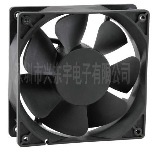 【雙滾珠交流風(fēng)扇】細(xì)心清理，專心制造！
